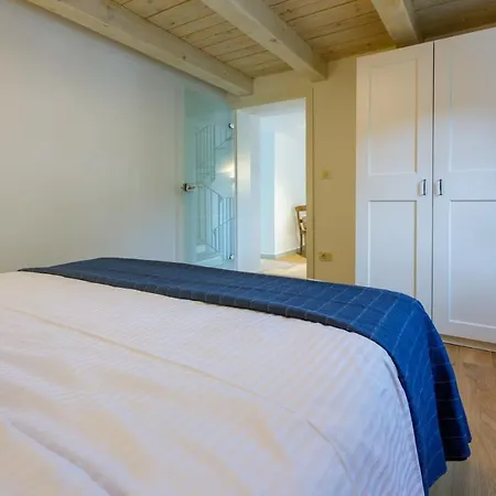 Jelena Novi Vinodolski