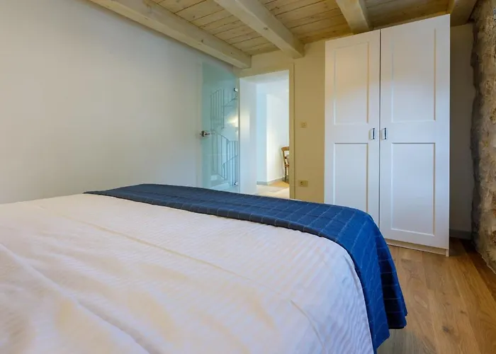 Jelena Novi Vinodolski